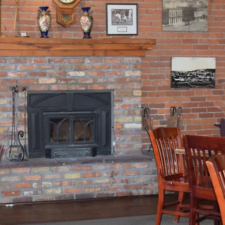 Weatherford Hotel