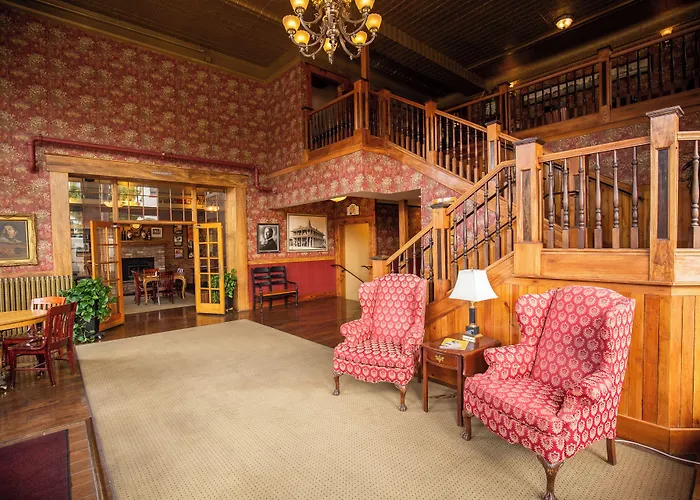 Weatherford Hotel 2*